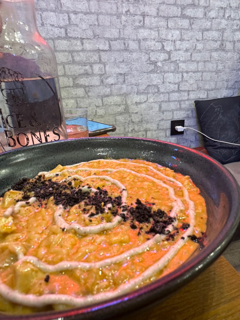 Carta de Restaurantes en Alicante, Rice&Bones Bar, Arroz mantecado de tartufo y pollo