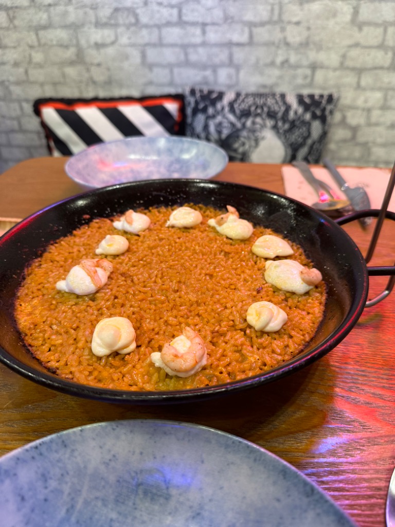 Carta de Restaurantes en Alicante, Rice&Bones Bar, Paella arroz seco de marisco y sepia