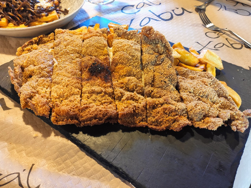 Carta de Restaurantes en Aller, Ca'l Xabú, Cachopu de xamón y Vidiago