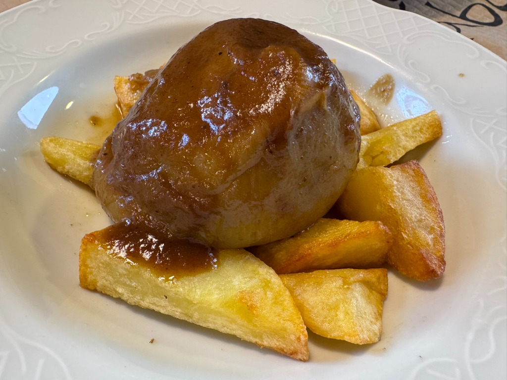 Carta de Restaurantes en Aller, Ca'l Xabú, Cebolla Rellena