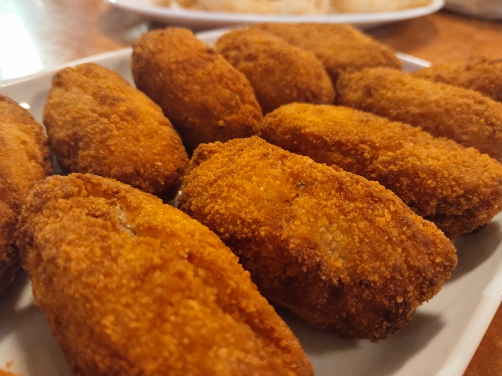 Menu of Restaurants in Almendralejo, Restaurante Estadio, Croquetas
