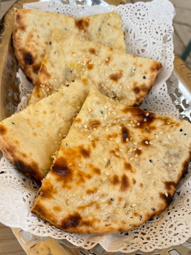 Carta de Restaurantes en Altea, Crown of India, Pan naan de coco y frutos secos