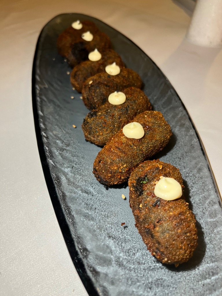 Carta de Restaurantes en Altea, Taberna marinera El Barba, Croqueta de calamar en su tinta