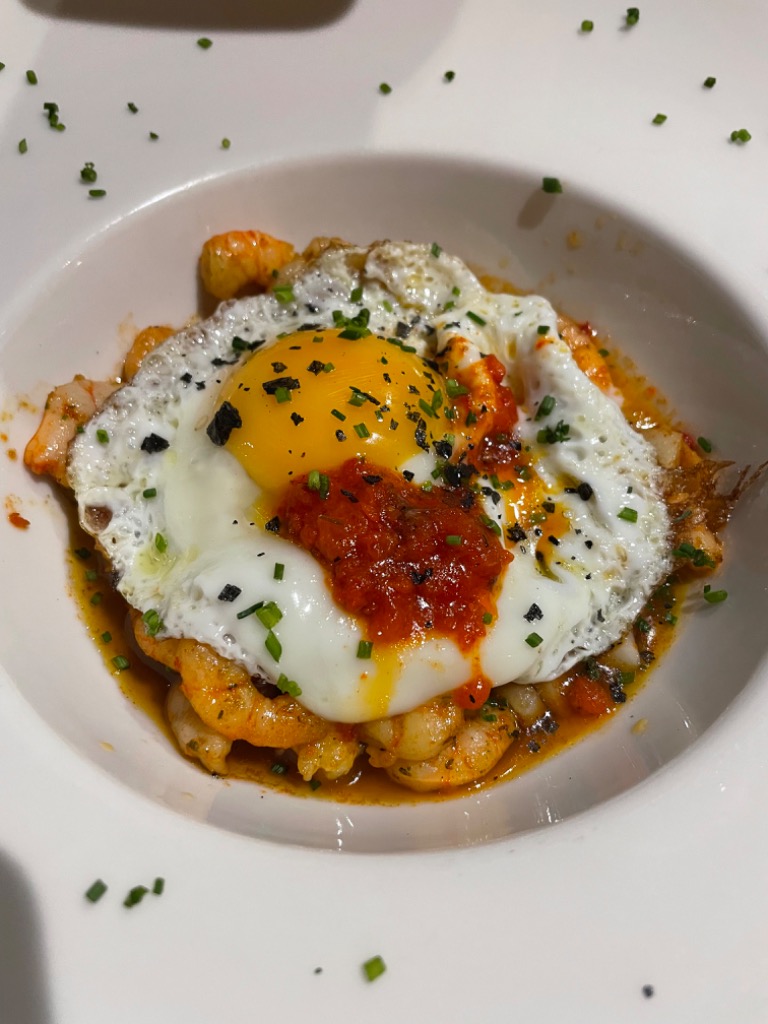 Carta de Restaurantes en Altea, Taberna marinera El Barba, Gambas al ajillo con sobrasada y huevo