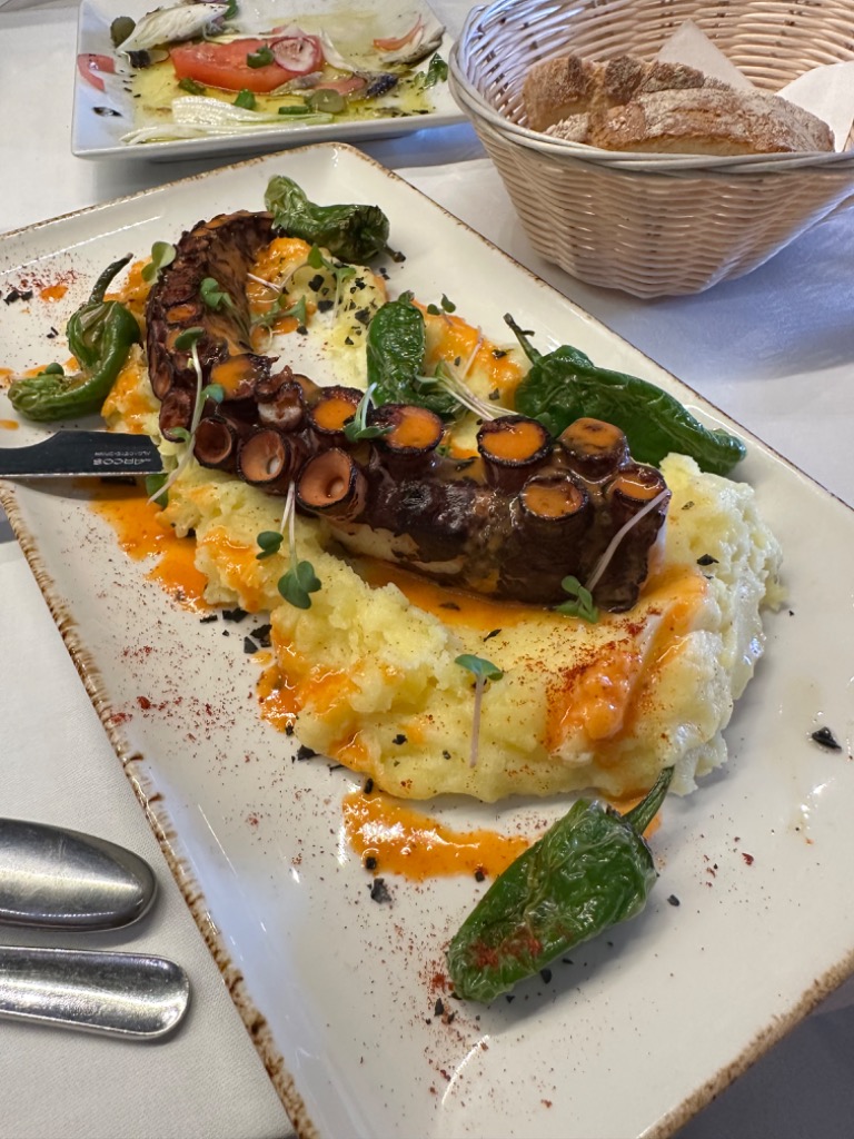 Carta de Restaurantes en Altea, Taberna marinera El Barba, Pulpo