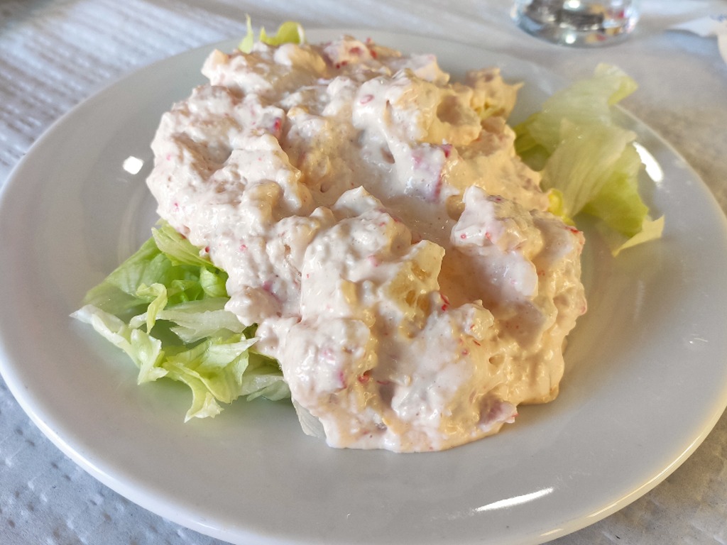 Menu of Restaurants in Antequera, Area Servicio Robledo, Ensalada de Cangrejo (menú del día)