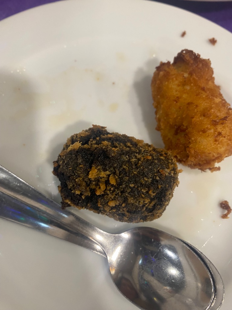 Review and opinions of food and drinks in Archena, Bar El Carril, Croqueta de calamar