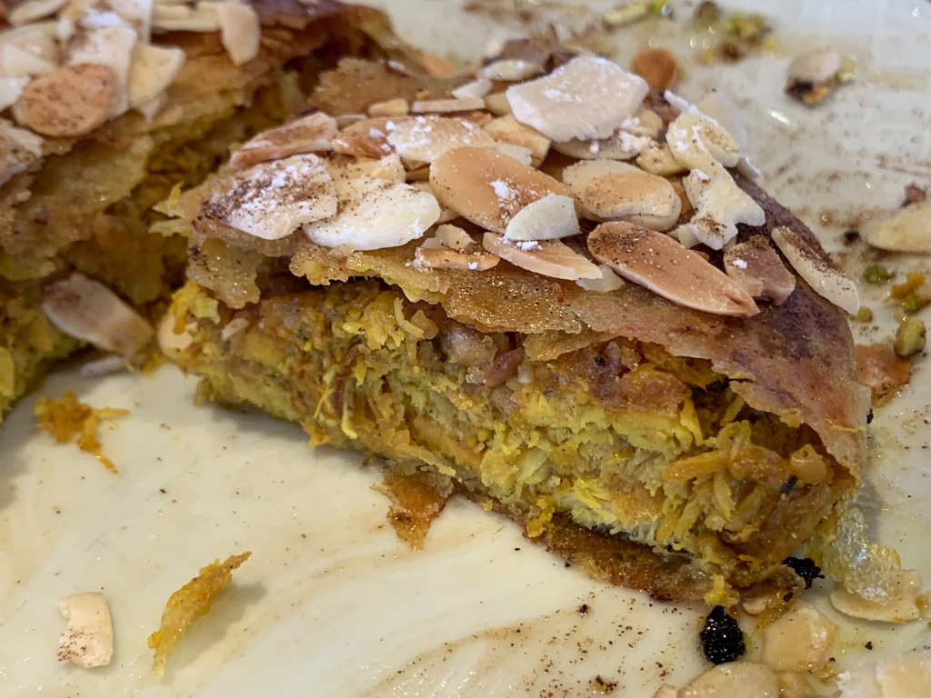 Menu of Restaurants in Barcelona, Alrouche Restaurant, Pastela de pollo (miel)