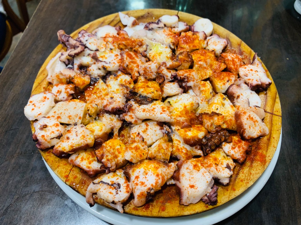 Menu of Restaurants in Barcelona, Bar Celta Pulperia, Pulpo a la gallega (grande)