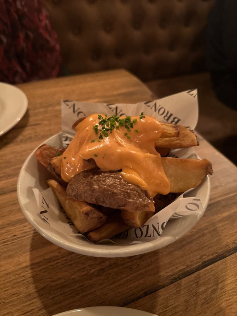 Carta de Restaurantes en Barcelona, Bronzo - Bar e cucina (Eixample), Patatas bronzo