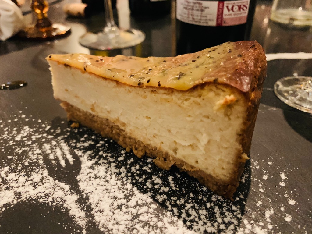 Carta de Restaurantes en Barcelona, Can Xurrades, Tarta de queso quark con confitura de kiwi