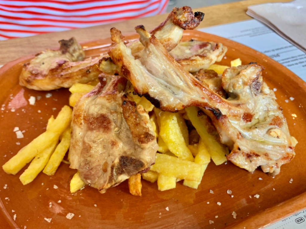 Carta de Restaurantes en Barcelona, Casa Cheli, Chuletillas de lechal "IGP raza churra"
