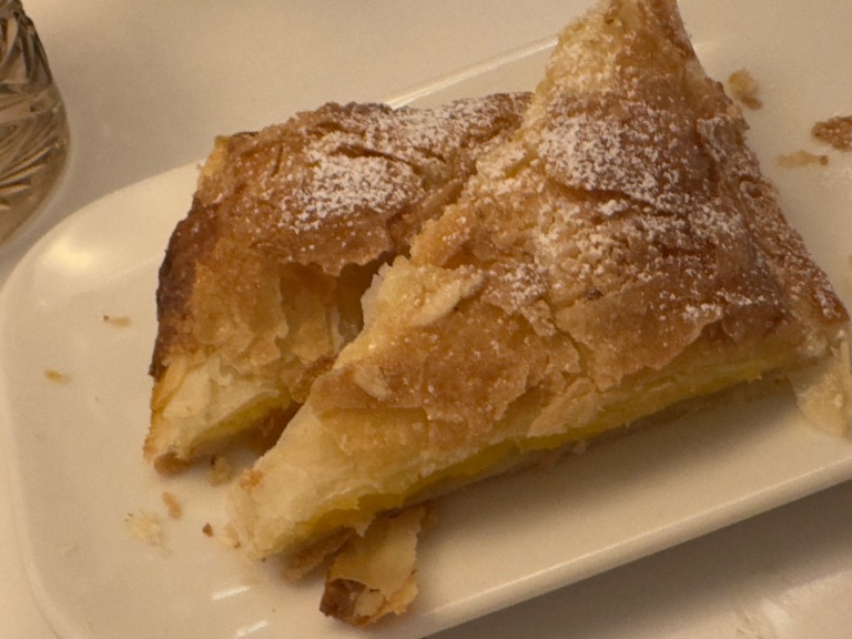 Recomendación gastronómica de Barcelona: Coca de Llavaneres