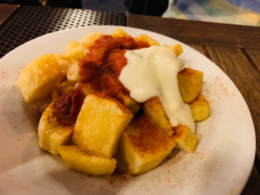 Carta de Restaurantes en Barcelona, Celler de Tapas, Patatas bravas