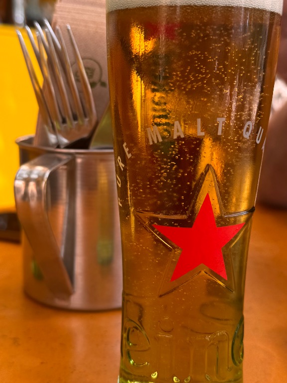 Carta de Restaurantes en Barcelona, Corso Iluzione, Heineken