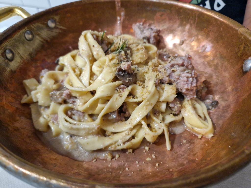 Menu of Restaurants in Barcelona, Don Kilo Italian Restaurant, Tagliatelle a la cacciatora