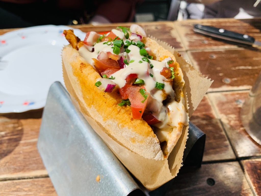 Carta de Restaurantes en Barcelona, Doña Rosa - Cocina Urbana, Pita shawarma de pollo