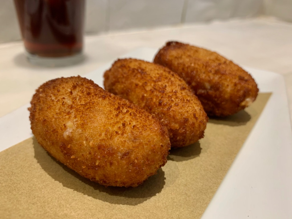 Menu of Restaurants in Barcelona, El Viti Taberna, Croquetas de melón con jamón ibérico (3uds.)