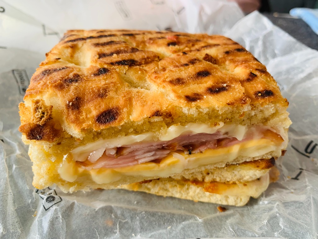Carta de Restaurantes en Barcelona, Faborit L´illa Diagonal, Bikini trufado