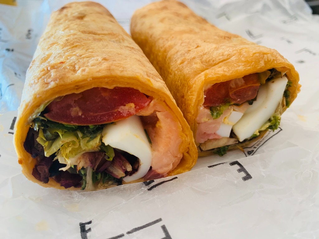 Carta de Restaurantes en Barcelona, Faborit L´illa Diagonal, Wrap de salmón y queso crema