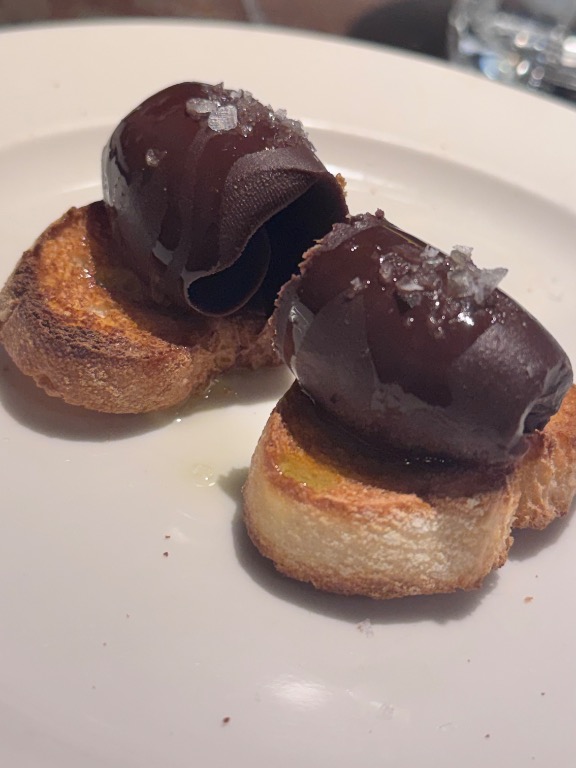 Recomendación gastronómica de Barcelona: Pan con chocolate, aceite y sal