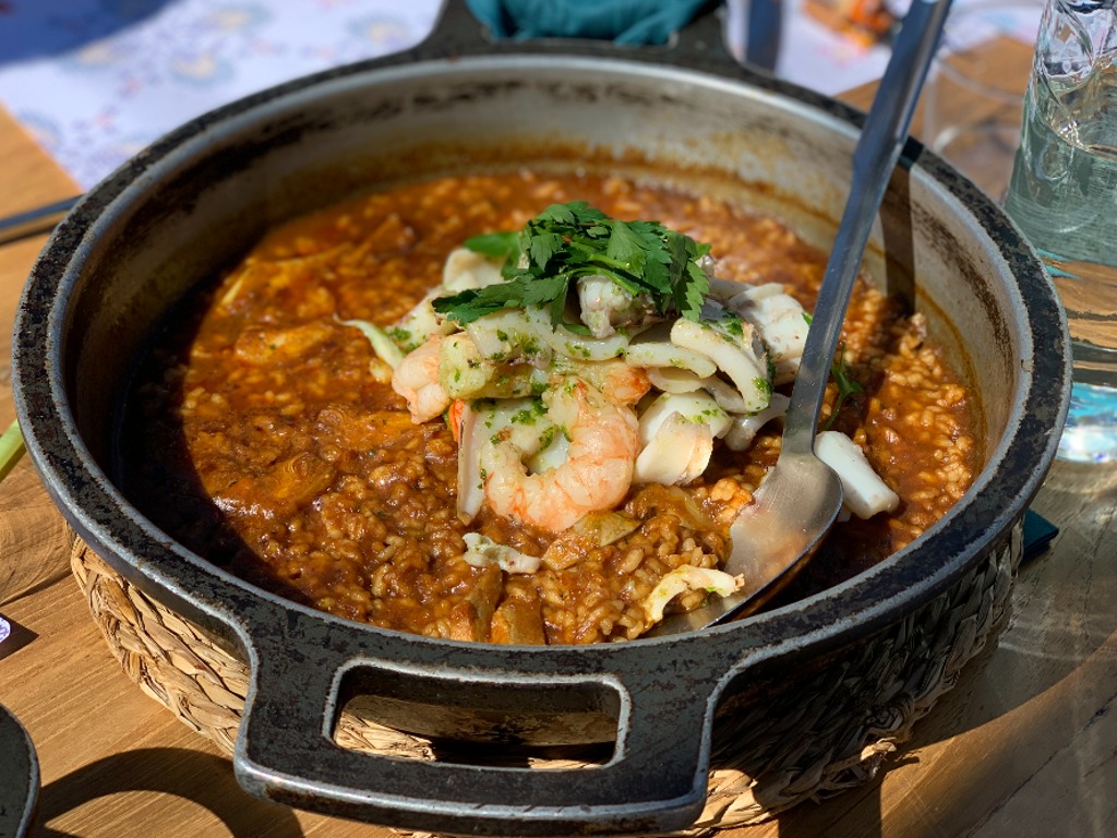 Carta de Restaurantes en Barcelona, Gallito, Arroz gambas, calamar y alcachofas