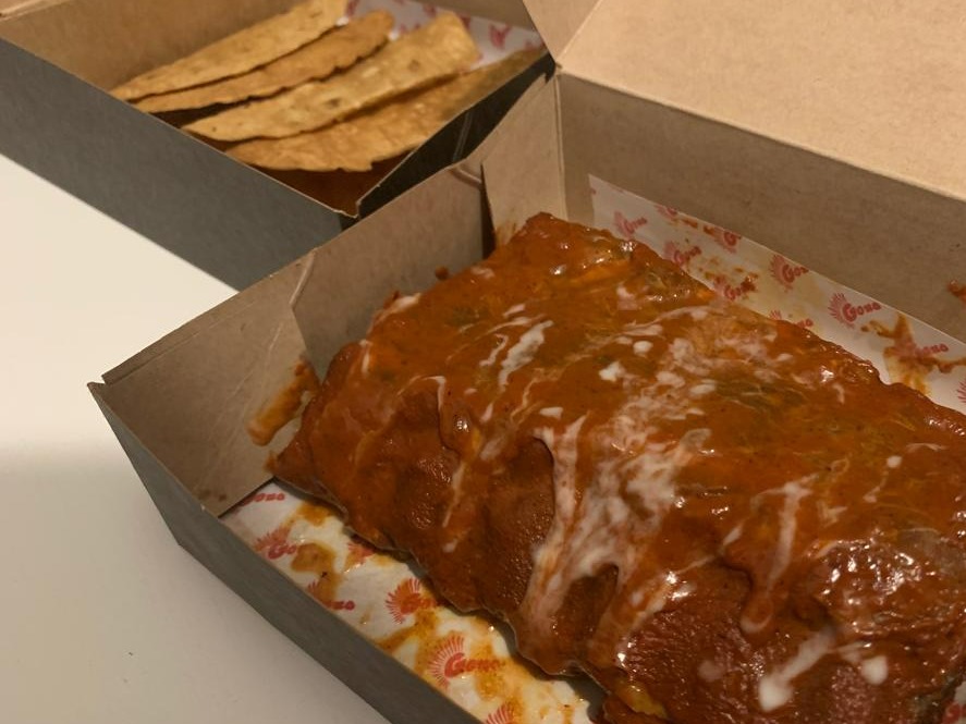 Menu of Restaurants in Barcelona, GoXO, Tacos crujientes de costillas "pibil" asadas en ensarmientos y pico de gallo de piña