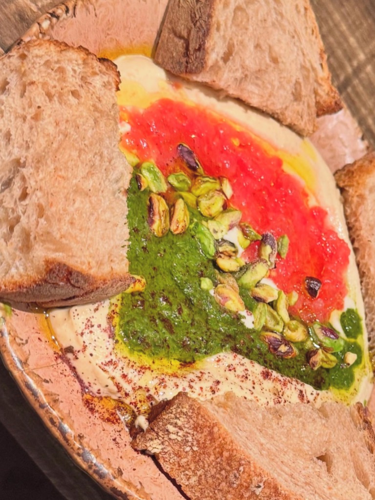 Carta de Restaurantes en Barcelona, Honest Greens Pedralbes Centre, Hummus Para Compartir