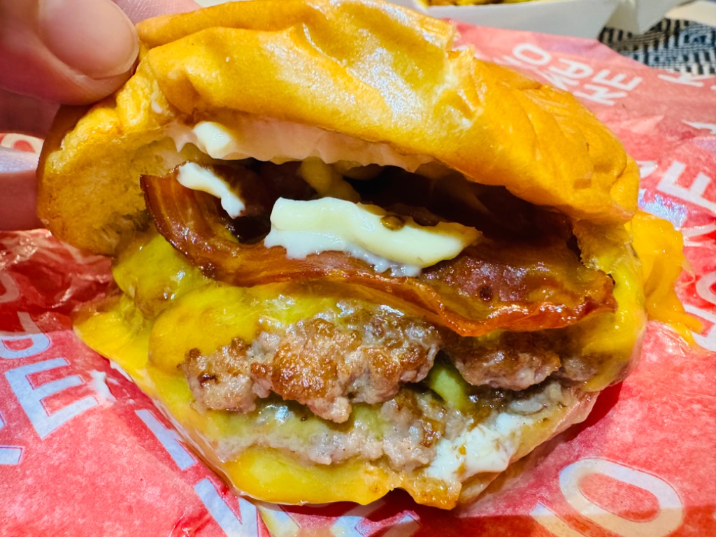 Recomendación gastronómica de Barcelona: Double Cheese Beef Burger