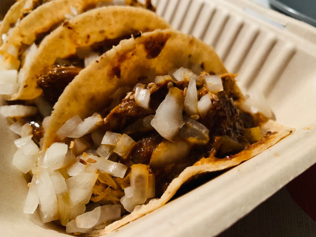 Menu of Restaurants in Barcelona, La Pachuca, Taco de Pollo con Mole (5 tacos)