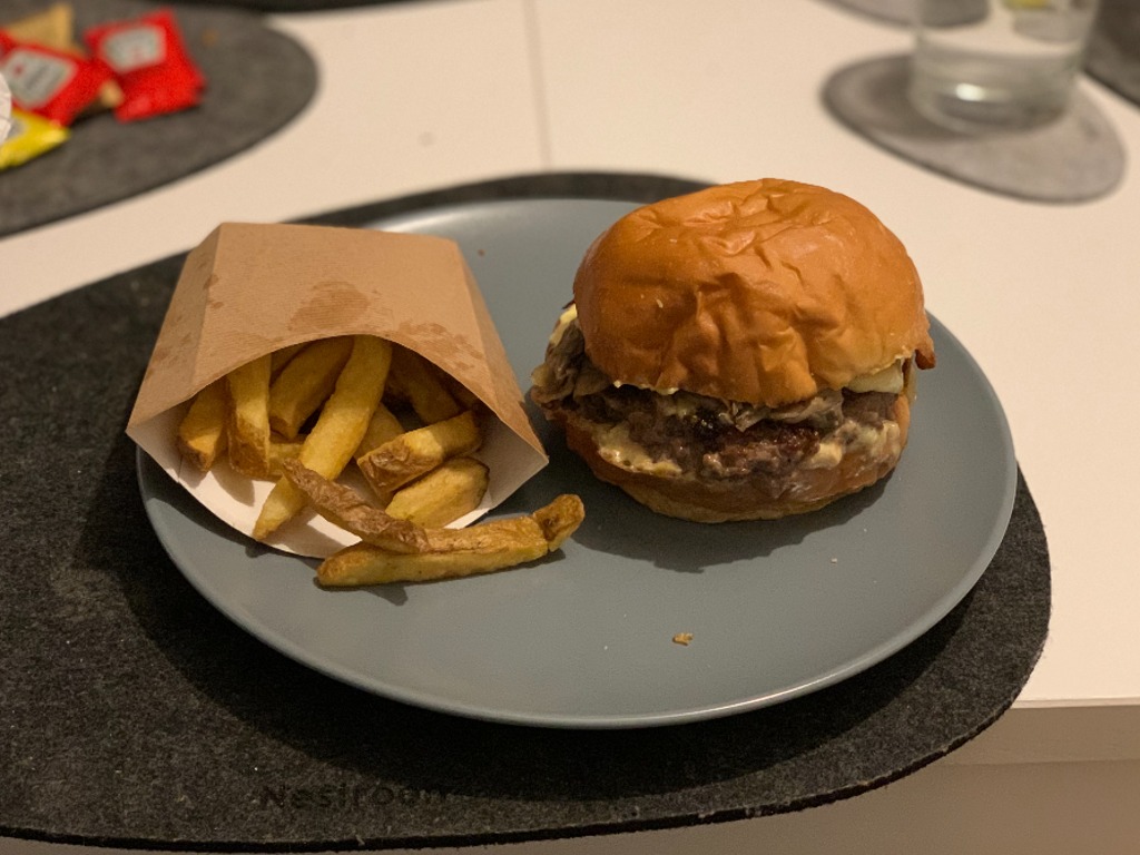 Carta de Restaurantes en Barcelona, La Real Hamburguesería - Poblenou, La de Parmesano