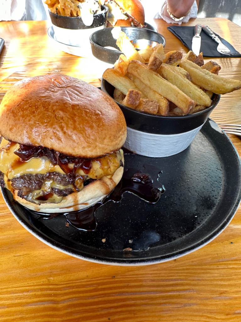 Carta de Restaurantes en Barcelona, La Real Hamburguesería - Poblenou, La real 2.0