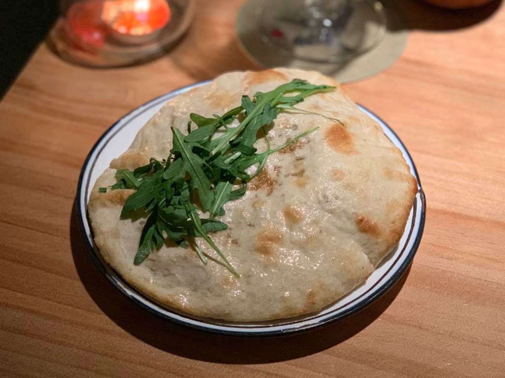 Carta de Restaurantes en Barcelona, Little Andaman, Naan de queso azul