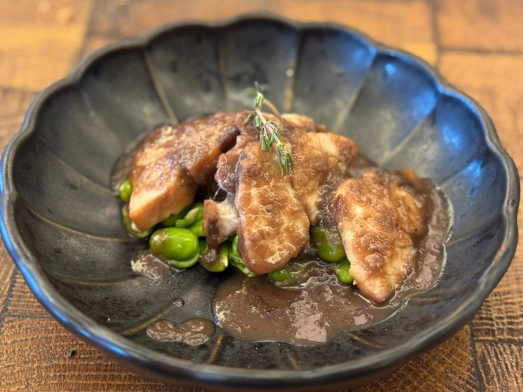 Valoración y opiniones de comida y bebida en Barcelona, LomoAlto Barcelona - Steak House, Habas finas confitadas y braseadas con molleja de vaca