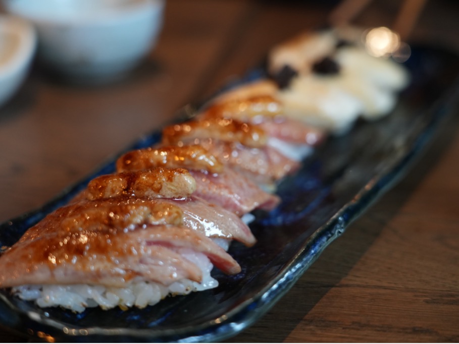 Carta de Restaurantes en Barcelona, Monster Sushi I Restaurante Japonés Pedralbes, Atun foie nigiri