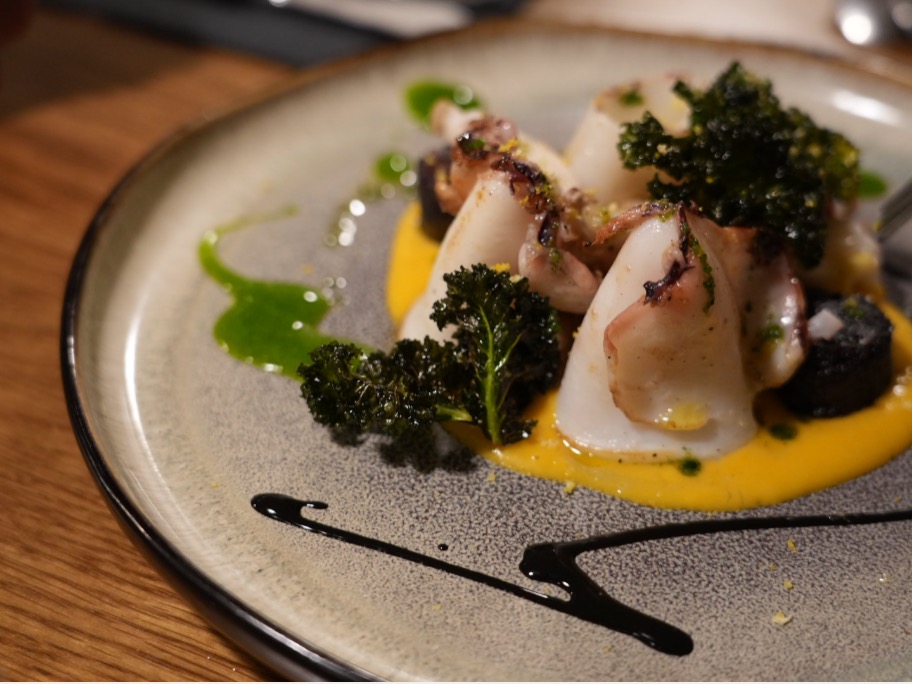 Menu of Restaurants in Barcelona, Morralet, Calamar con morcilla