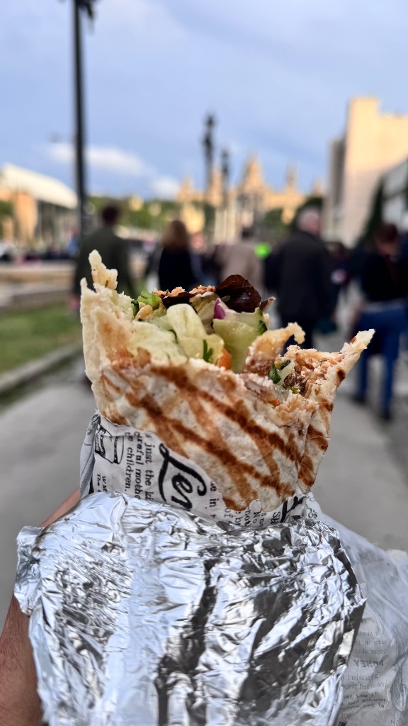 Valoración y opiniones de comida y bebida en Barcelona, Mustafa's Can Gemüse Kebap, Durum de pollo