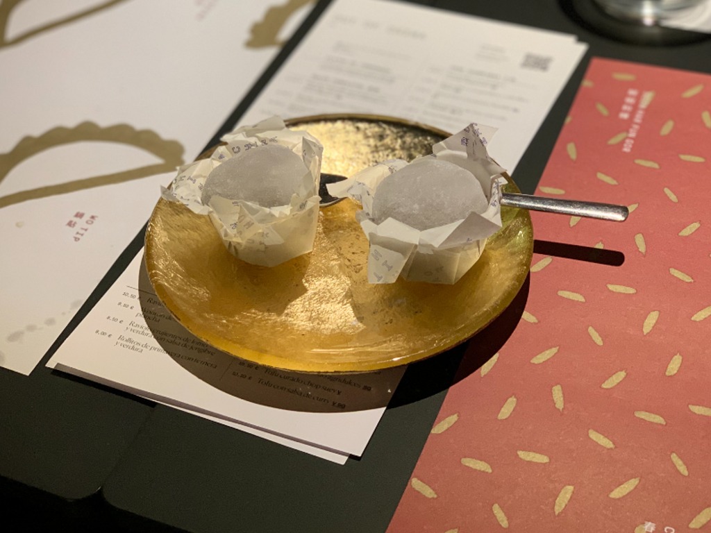 Carta de Restaurantes en Barcelona, Out of China, Mochi de chocolate blanco y lima