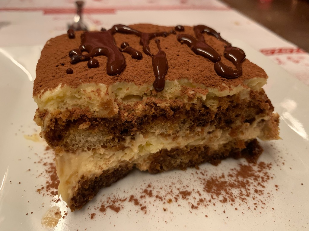 Carta de Restaurantes en Barcelona, Pampero Asador Argentino, TIRAMISU con auténtico mascarpone