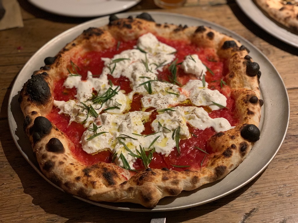 Menu of Restaurants in Barcelona, Parking Pizza, Stracciatella de burrata, tomate y romero