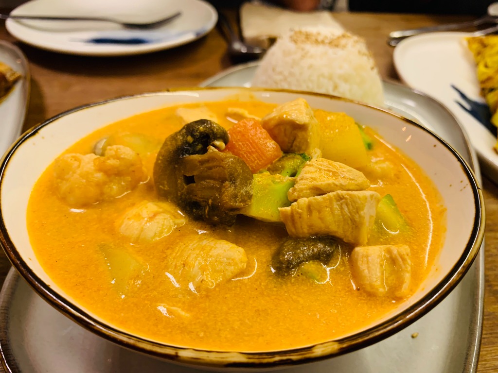 Carta de Restaurantes en Barcelona, Pho Hanoi, Curry pollo