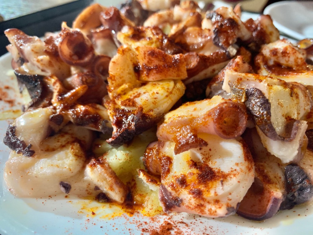 Carta de Restaurantes en Barcelona, Porvenir, 1/2 Pulpo con cachelos