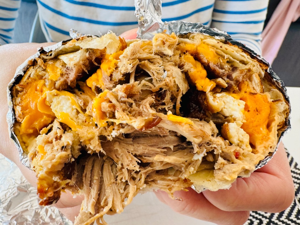 Menu of Restaurants in Barcelona, Realfooding To Eat, Wrap Pulled Pork