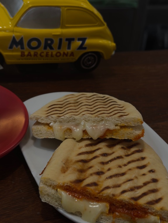 Menu of Restaurants in Barcelona, Restaurant Rebeka, Planchado de sobrasada y queso