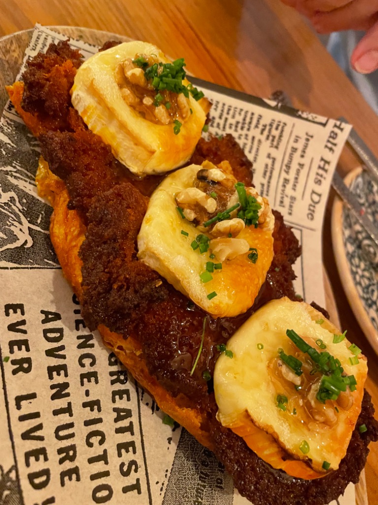 Carta de Restaurantes en Barcelona, Rustic BCN, Tostada sobrasada con queso de cabra