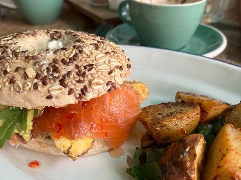 Carta de Restaurantes en Barcelona, Sabio Infante Brunch and Coffee, Delirante bagel