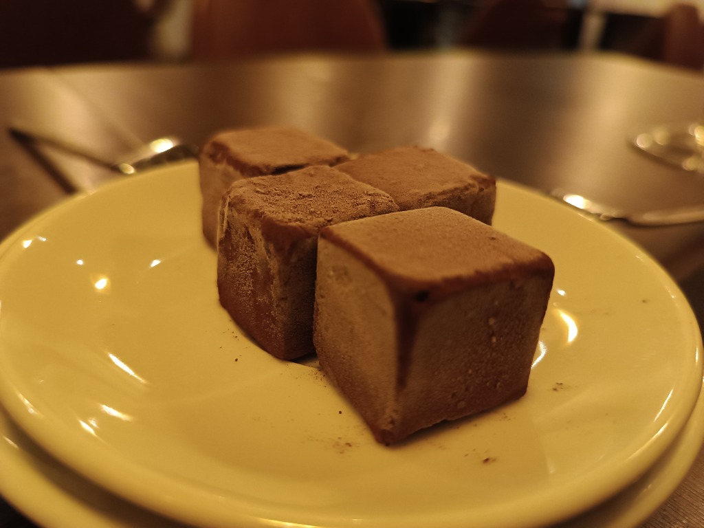 Gastronomy recommendation in Barcelona: Trufas de chocolate caseras