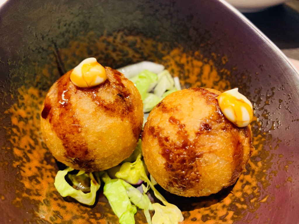 Menu of Restaurants in Barcelona, Sushisom C.C. La Farga Hospitalet de Llobregat, Takoyaki (2 piezas)