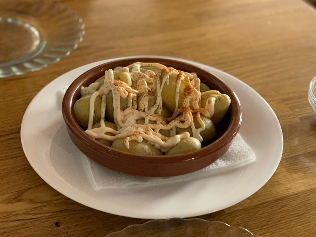Carta de Bares en Barcelona, Vermuteria la Cova de la Mari, Patatas Chef estilo La Cova