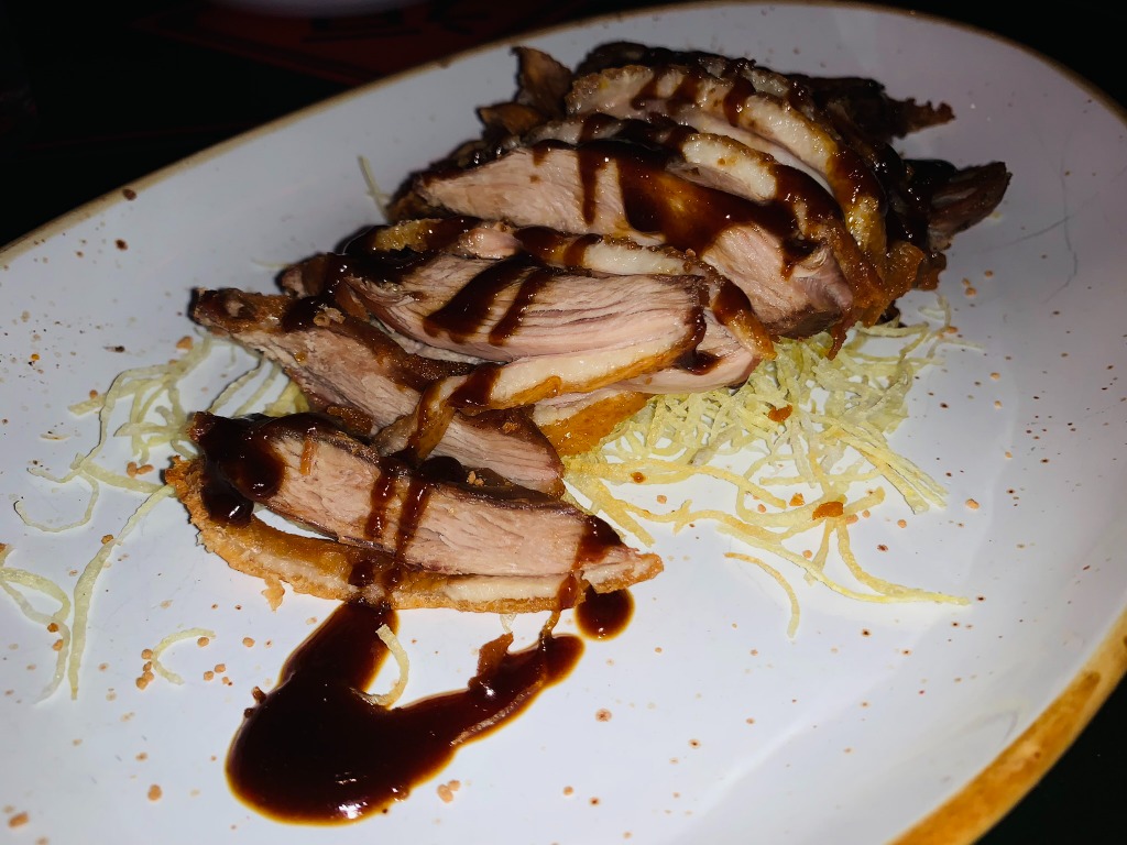 Carta de Restaurantes en Barcelona, Xino Mandarino, Crujiente de pato con salsa de marisco y té de jengibre